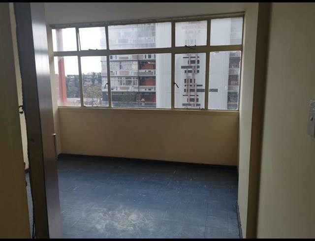 1 BEDROOM APARTMENT FOR SALE IN SUNNYSIDE